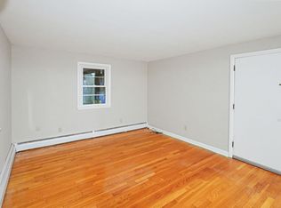 82 Whitmarsh Ave #1R, Worcester, MA 01606