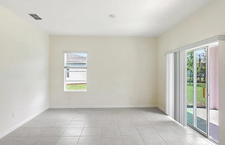 Beacon at Woodland Village Rental Homes — Photo 9