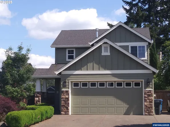 3868 2nd St, Hubbard, OR 97032