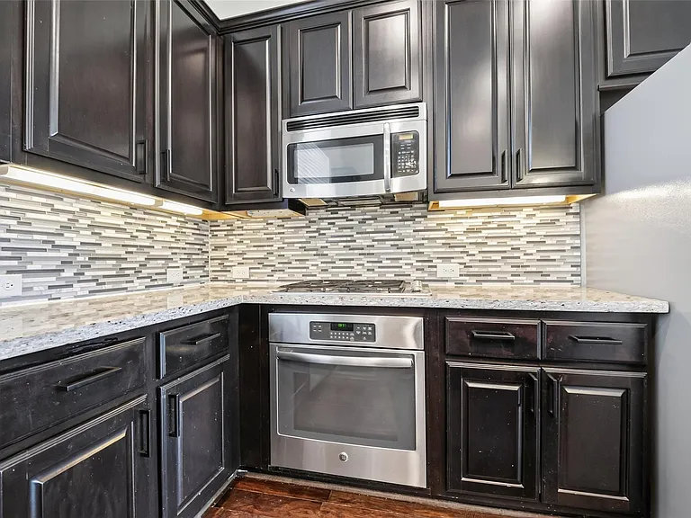 2707 Shadybrook Meadow Dr — Photo 14