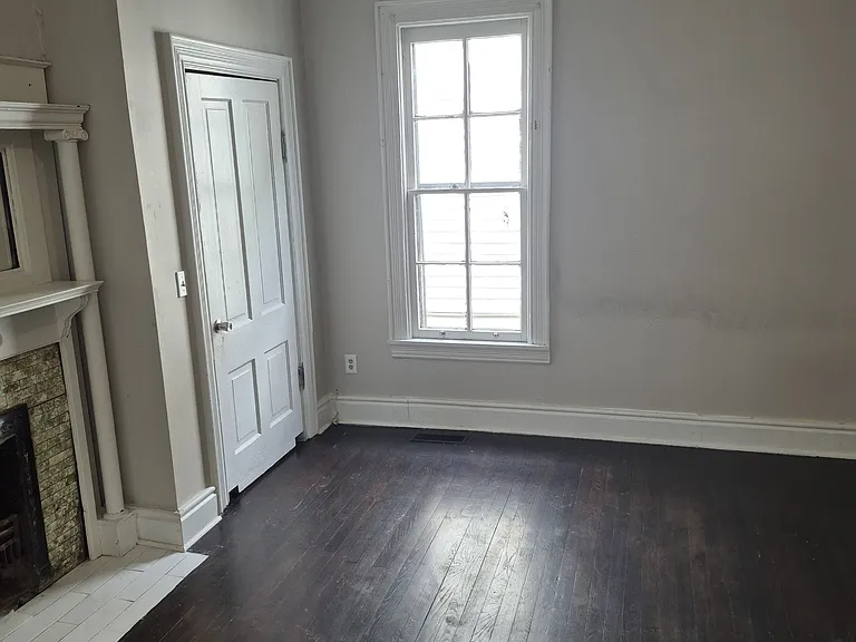 1318 7th Ave N — Photo 20