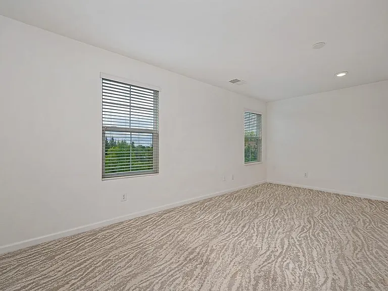 6130 Mehrten Cir — Photo 10