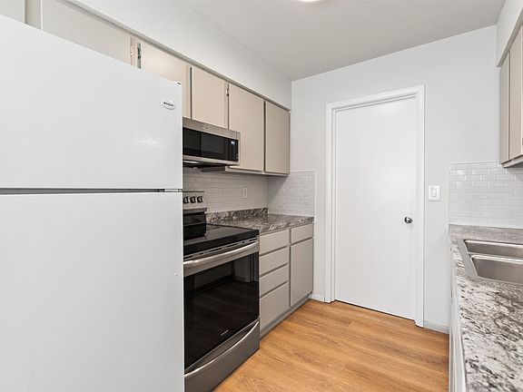 4th image of 3345 S Leonine Rd