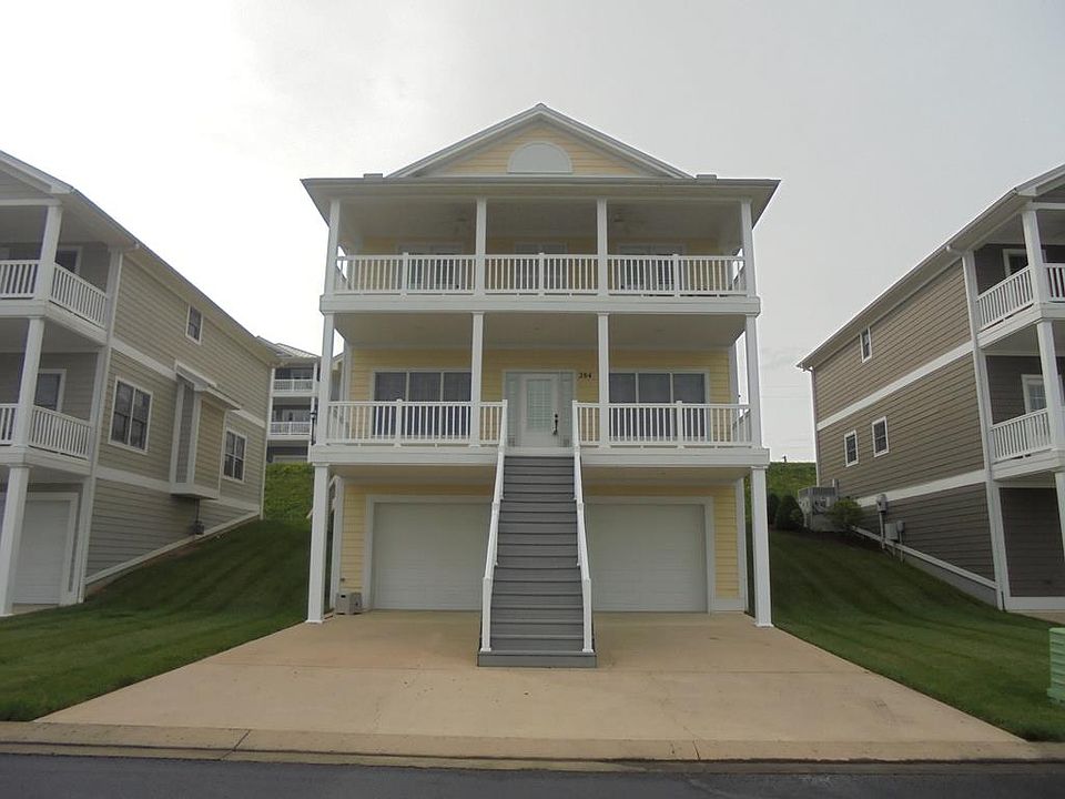 1st image of 284 Breakers Bend Dr