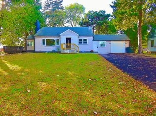 1914 Elim Ave, Zion, IL 60099