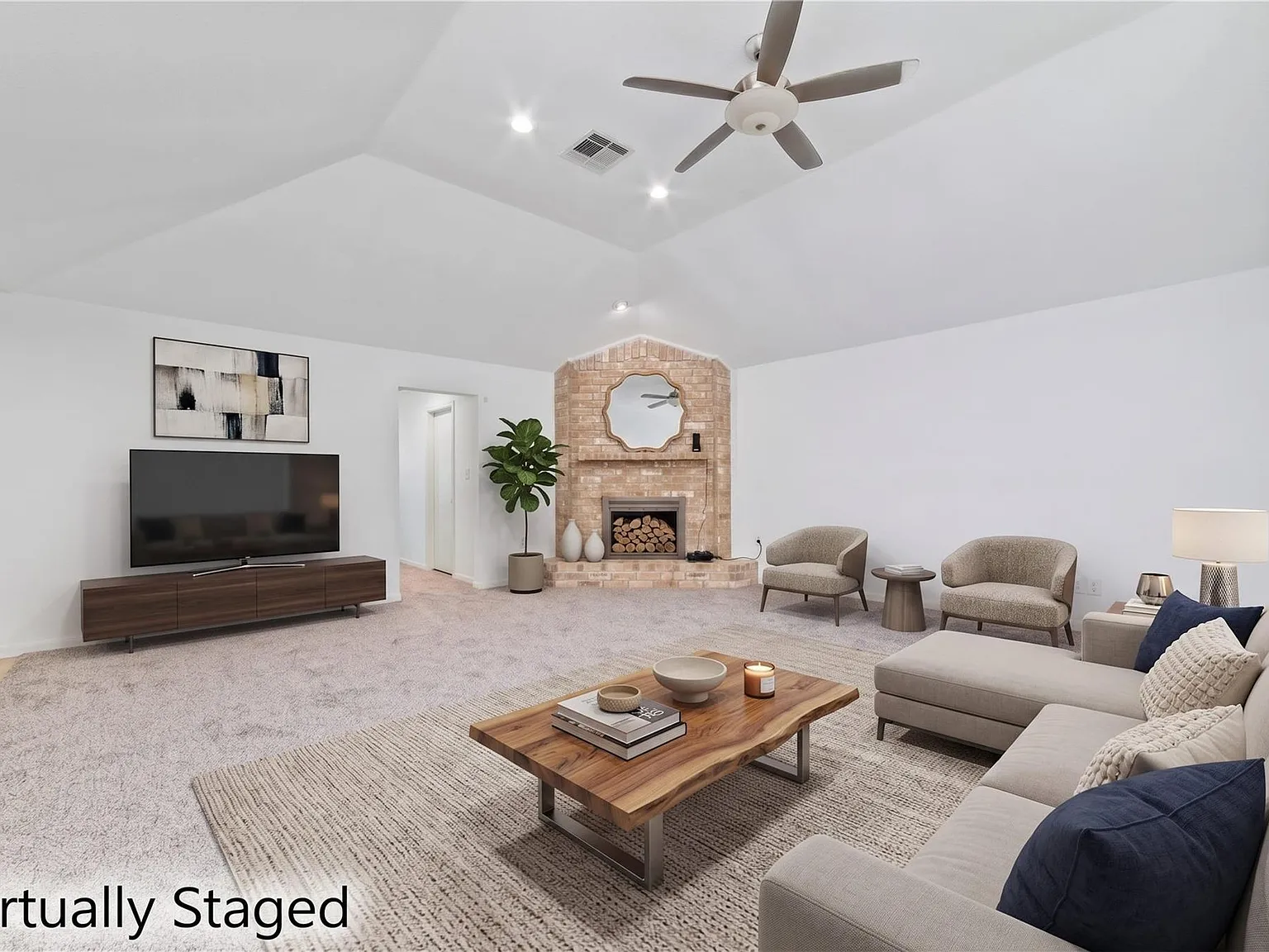 3 bed, 2.0 bath, 1837 sqft, $1,850 — Photo 2
