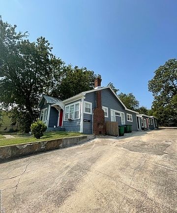 2nd image of 1017 AGANIER AVE