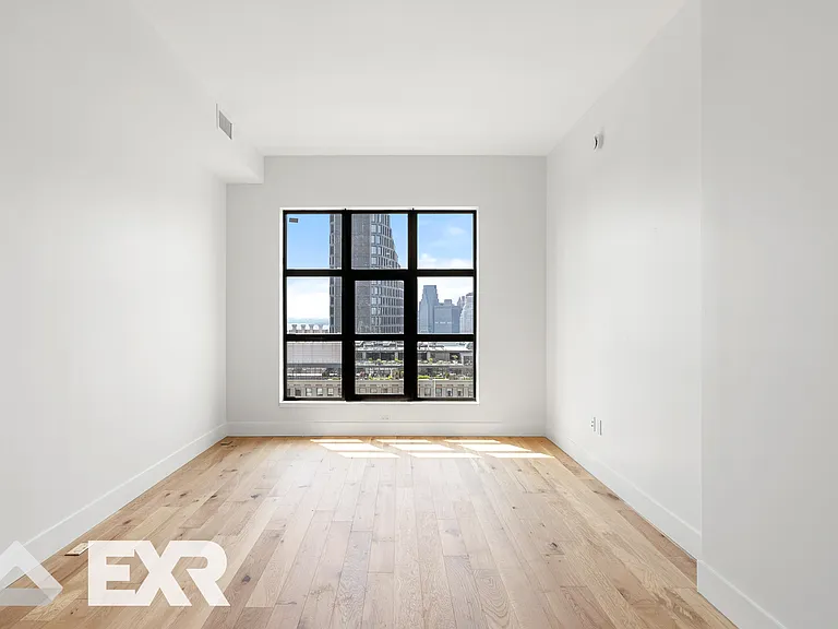 69 Adams St #19M — Photo 3