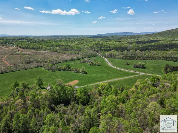 3664 Abram Penn Hwy, Critz, VA 24082