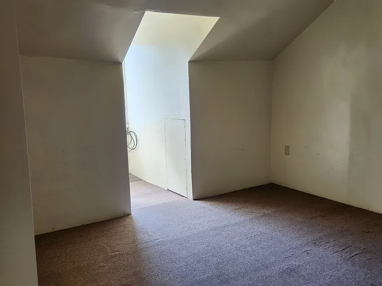 140 S Penn St — Photo 7