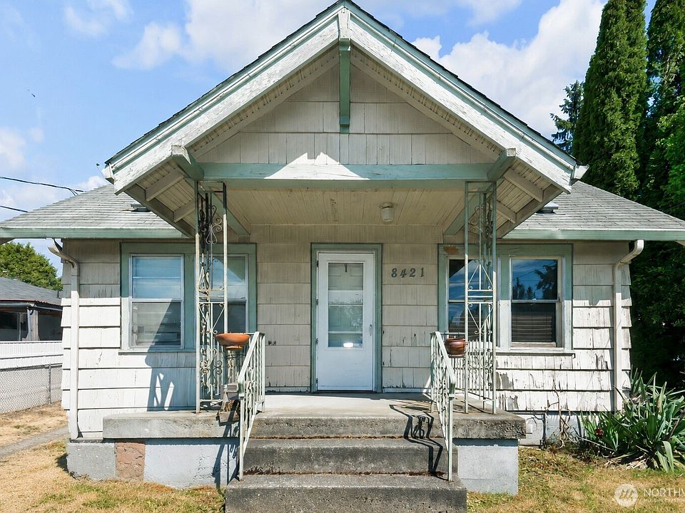 1st image of 8421 S D Street