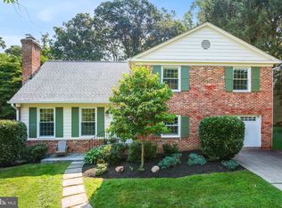 11715 Magruder Ln, Rockville, MD 20852