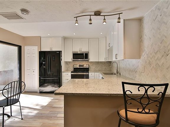 5th image of 1705 Clower Creek Dr #202
