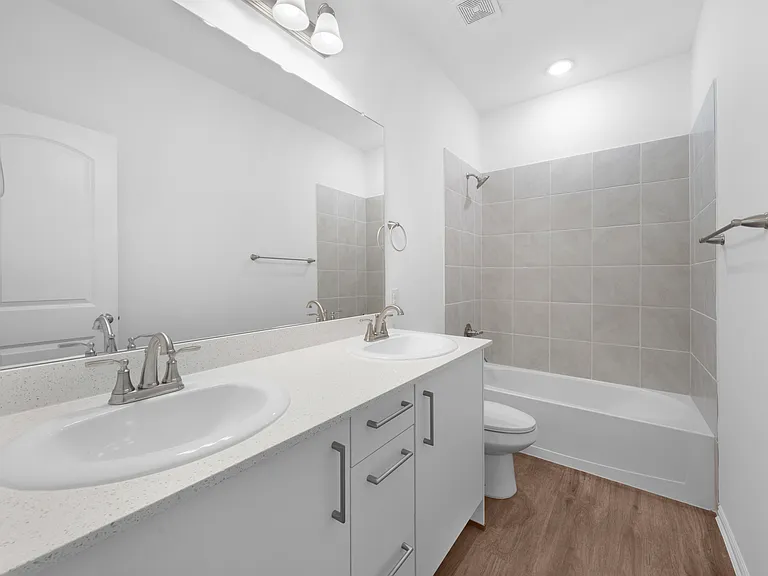 221 Fairmeade Dr — Photo 23