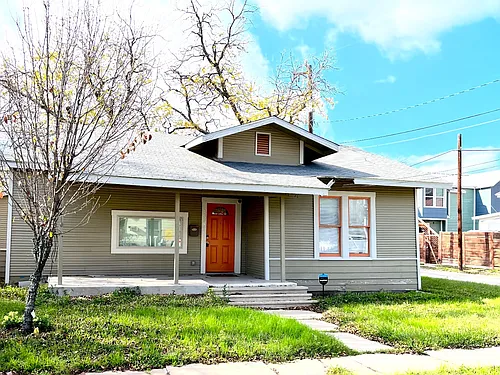1013 N Palmetto Photo 1