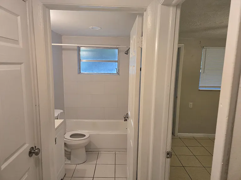 Main bathroom