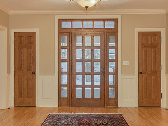 2nd image of 975 Clifton Ave