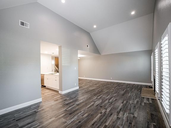 4th image of 1116 Waterton Ln