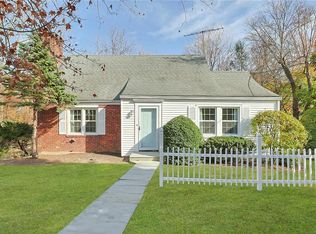 5 Roy Pl, Thornwood, NY 10594