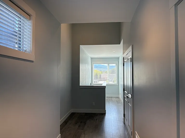 250 Nickel Rd #5 — Photo 15