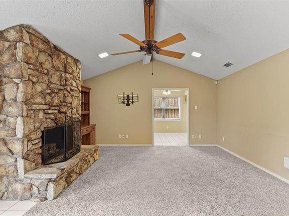 3rd image of 1930 Glen Hill Dr
