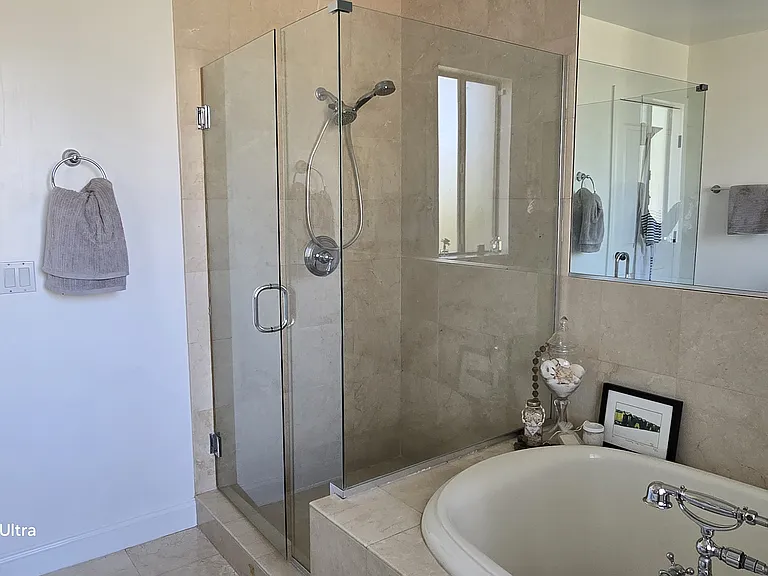 16000 W Sunset Blvd #Penthouse 302 — Photo 23