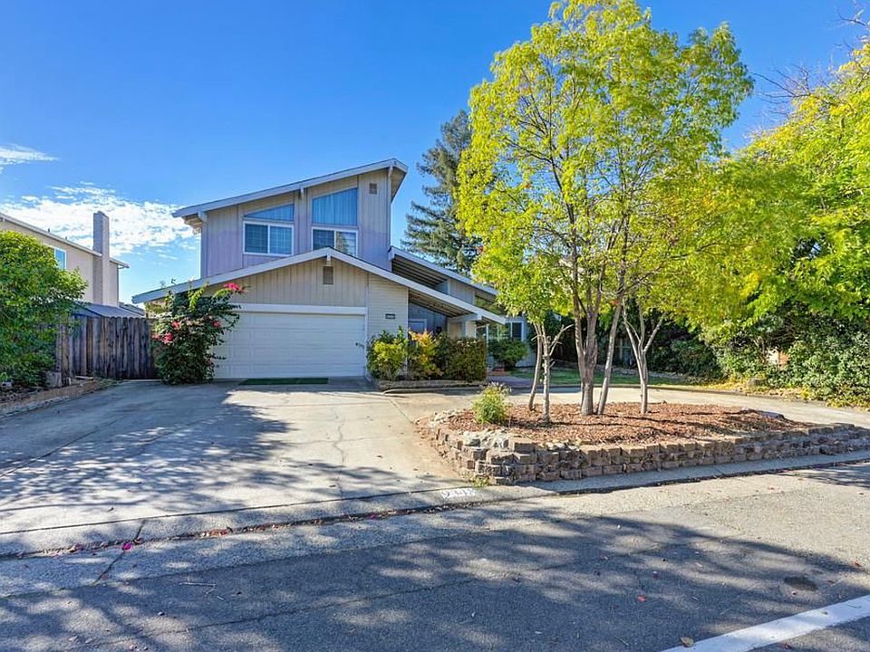 1st image of 9349 Blue Oak Dr