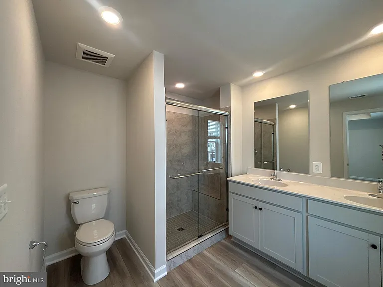 42635 Darala Dr — Photo 17