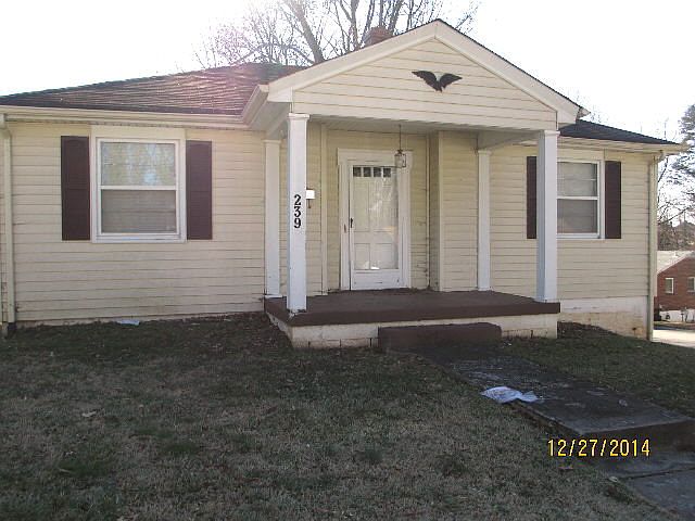1st image of 239 Hamlin Ave
