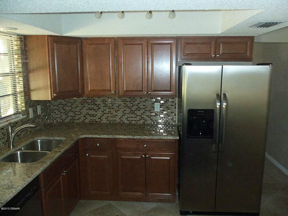 3rd image of 1202 Overbrook Dr
