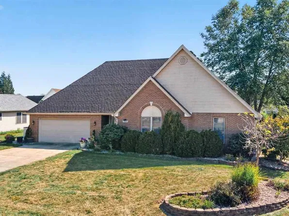 1990 Oakridge Pkwy N, Terre Haute, IN 47802
