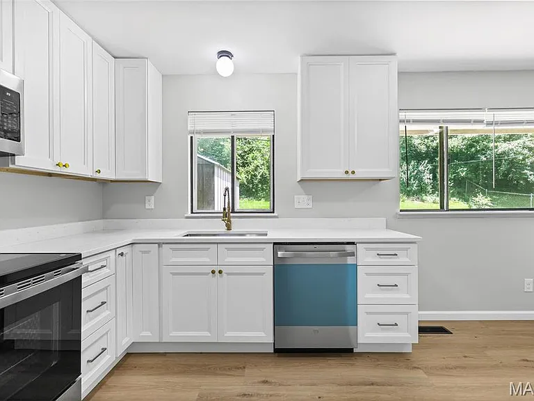 404 Spring Meadows Dr — Photo 15