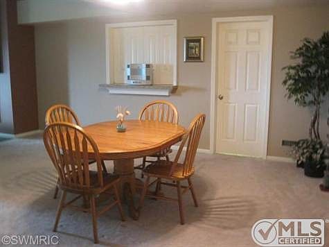 5th image of 3181 Charlevoix Dr SE Unit 305