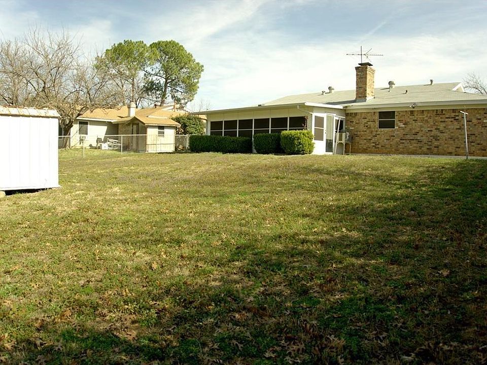 2nd image of 1117 Atlanta Dr