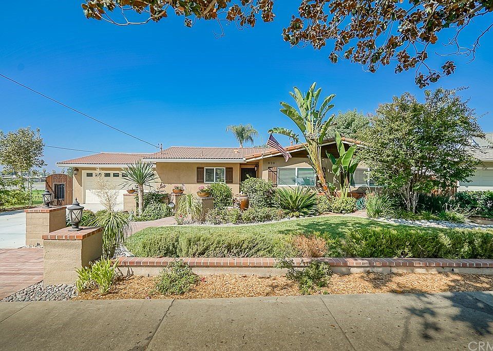 1st image of 828 W Cypress Ave