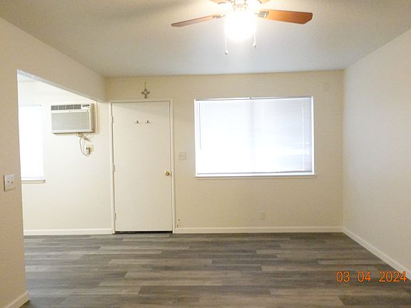 4th image of 113 Cedar St APT 2