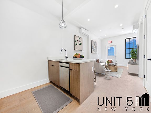 3rd image of 690 Macdonough St #1B
