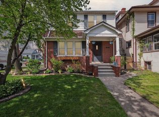 82 Emmons Blvd, Wyandotte, MI 48192