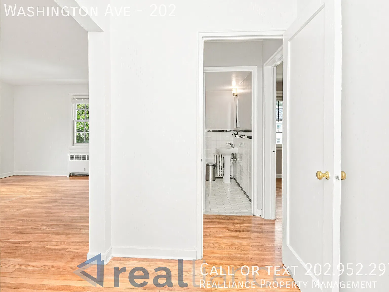 Charming Condo in a Convenient Silver Spring Location! — Photo 2