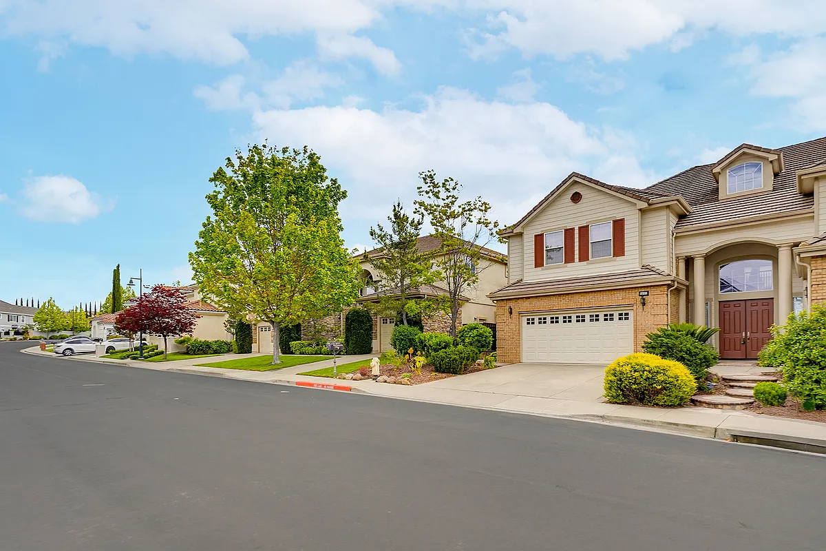 Building Photo - 6047 Kingsmill Ter