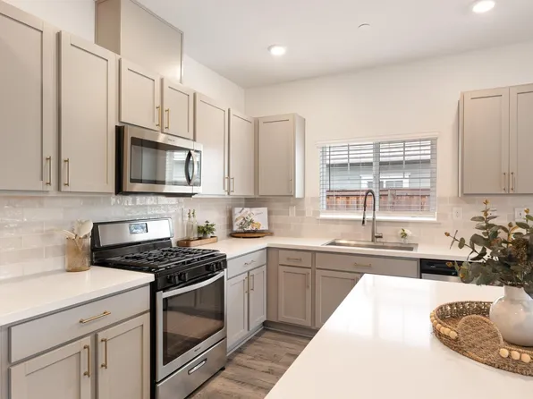 625 Honey Bee Road, Dixon, CA 95620