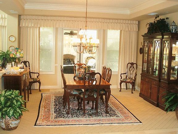 Formal dining room