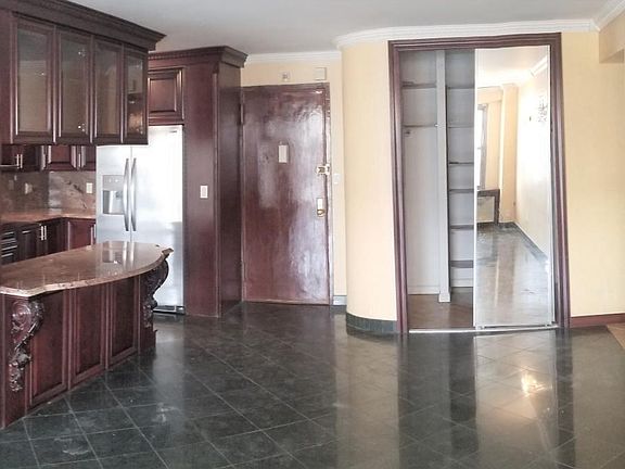 5th image of 513 Surf Ave #20
