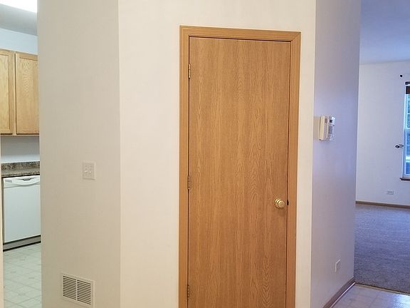 4th image of 3072 Troon Dr