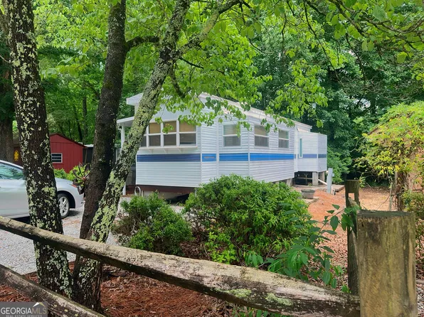 79 Maple Wood Ln, Cleveland, GA 30528