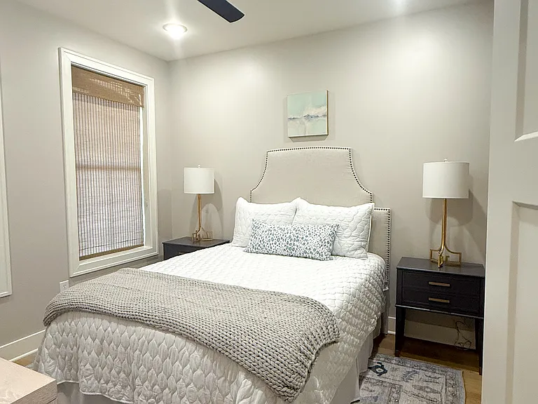 512 Mobile St — Photo 48