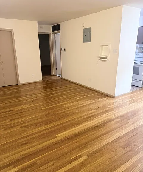TVC - Russell Building — Photo 6