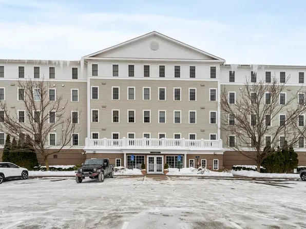 10 Crowninshield St Unit 303, Peabody, MA 01960