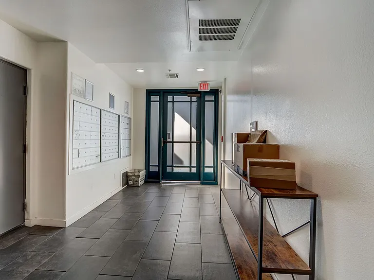 2820 Sawtelle Blvd — Photo 6