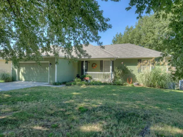 726 Crockett Dr, Webb City, MO 64870